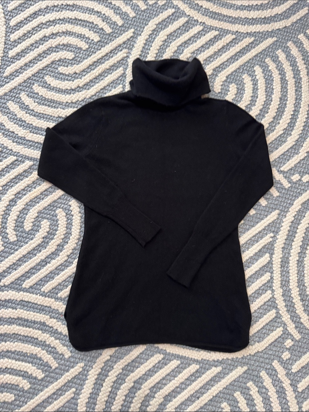 Athleta 100% Cashmere Black Turtleneck Sweater Size S